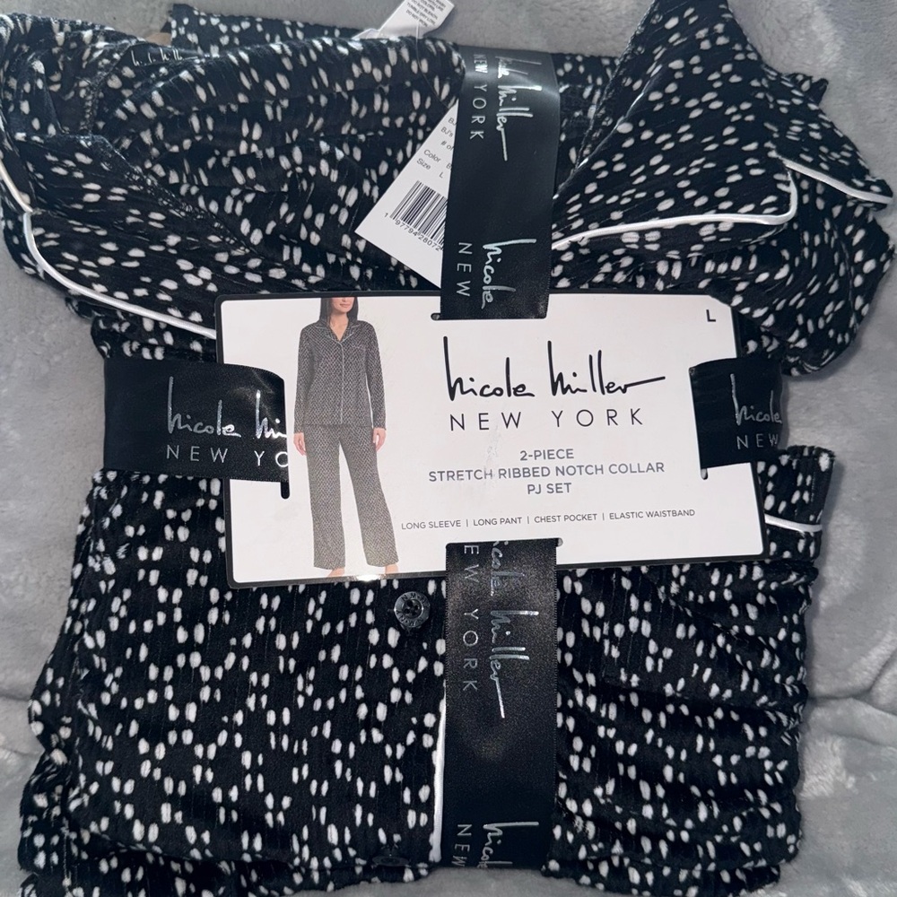 Nicole Miller Black & White 2-Piece Stretch Ribbed Notch Collar PJ Set